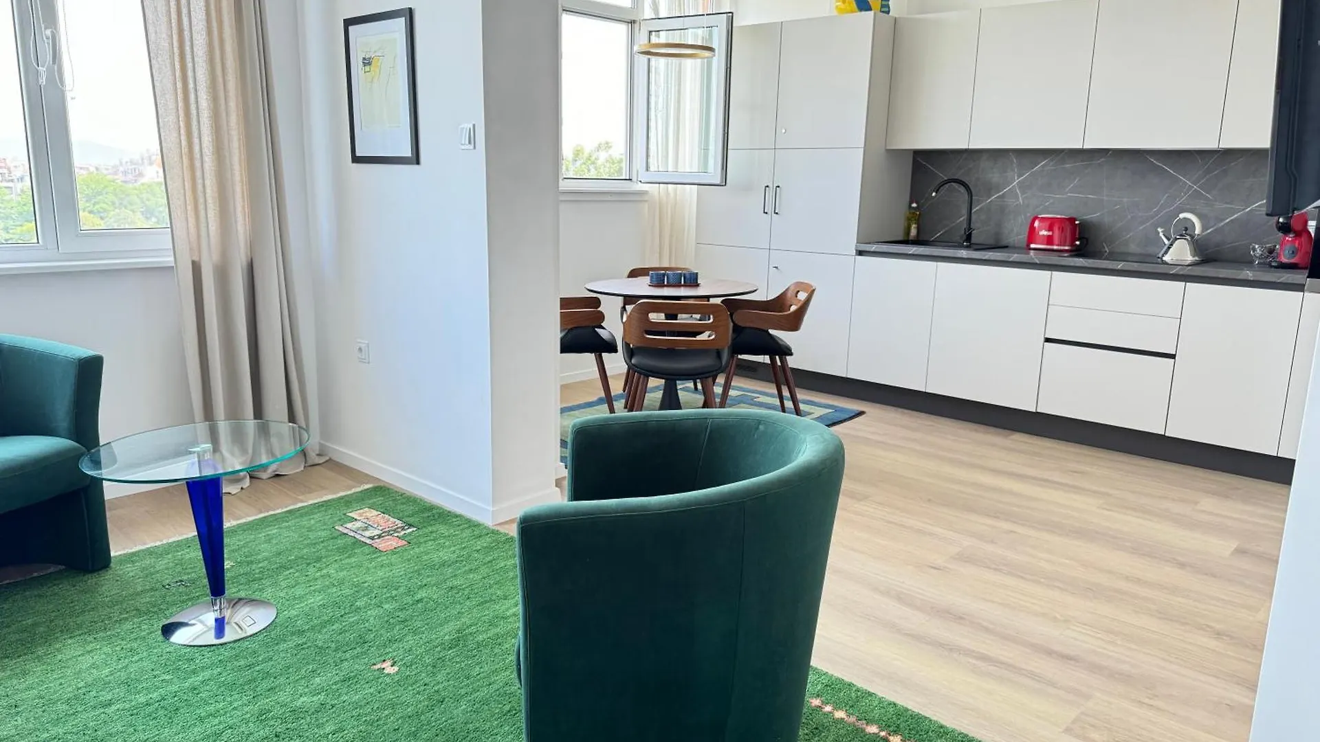 Luxus Living In Burgas Apartment